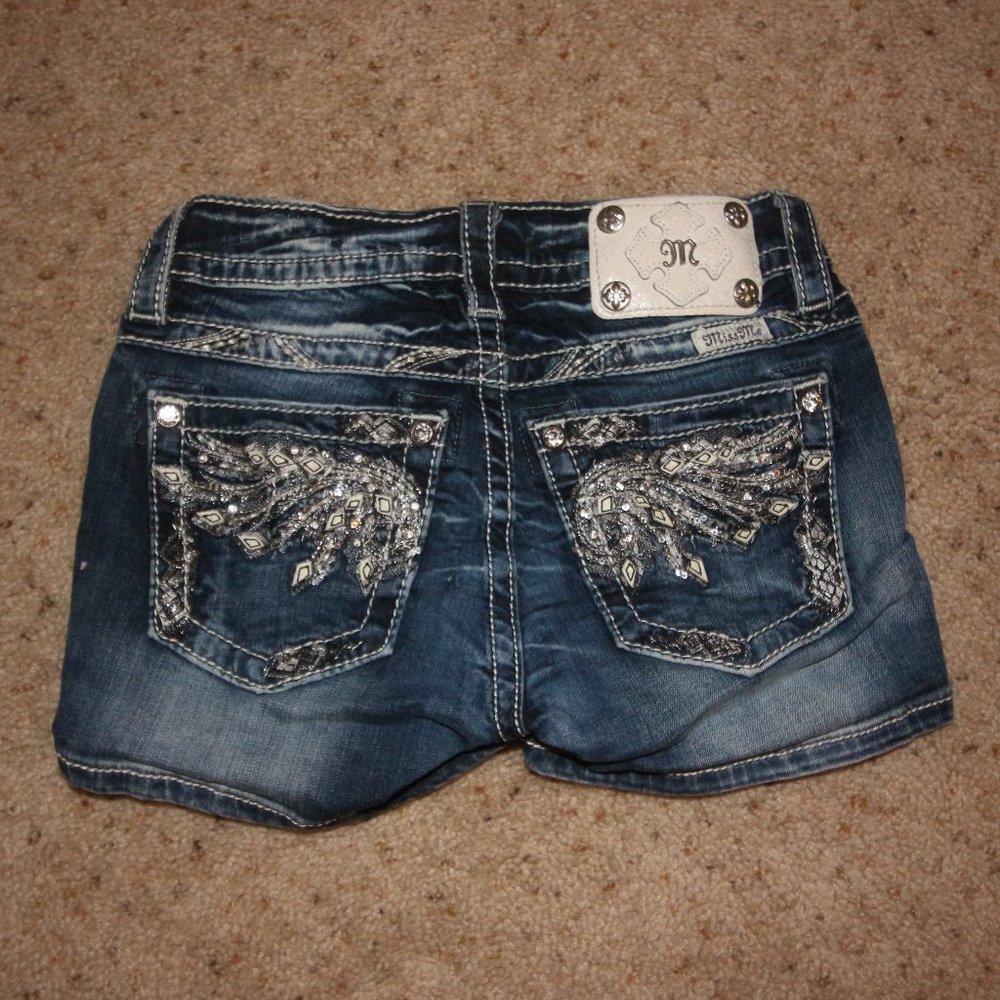 Miss Me Shorts Size 24